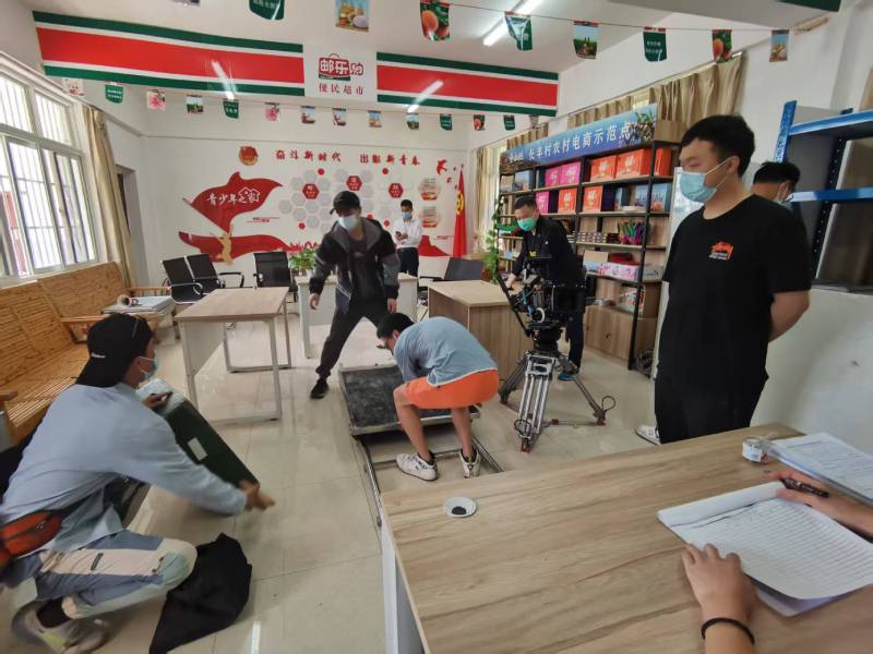 凤县广告片拍摄公司：极简主义践行者，少即是多的视觉哲学